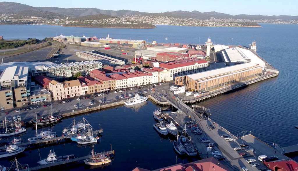 MACq 01 Hotel Hobart Buitenkant foto Aerial view of the Port of Hobart