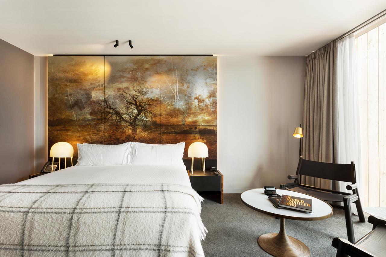 MACq 01 Hotel Hobart Buitenkant foto A room at the hotel